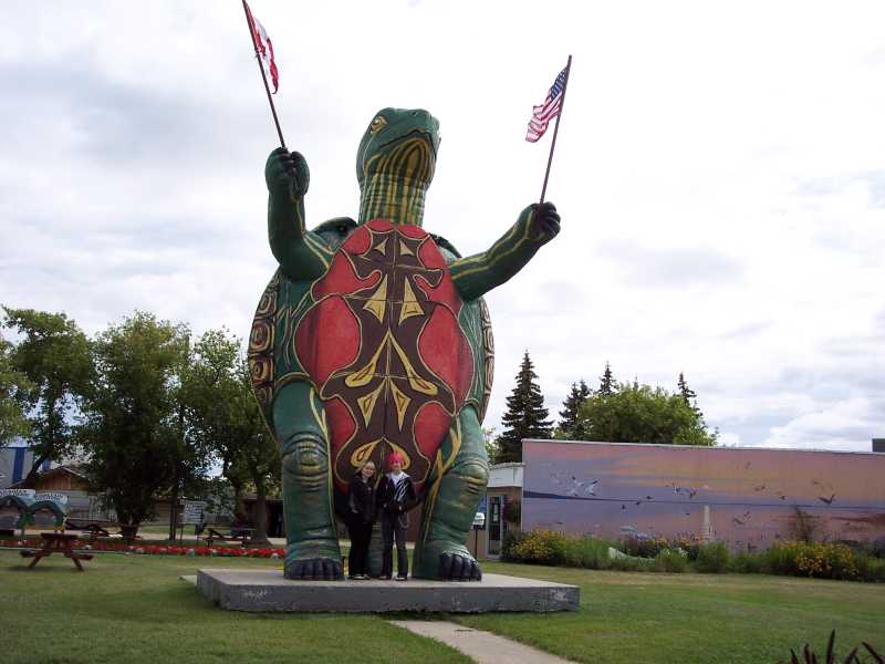 The giant turtle at Boissevain, Manitoba