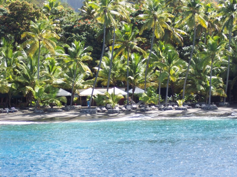 Snorkelling Stop - Looks like Gilligan's Island
